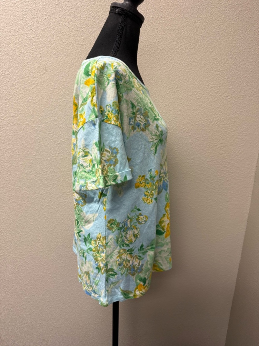 Talbots Floral Linen Blend Top Blue Yellow Short Sleeve Summer Shirt L - Picture 6 of 9
